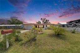 Picture of 105 6Th Street Nw, Ruskin, FL 33570
