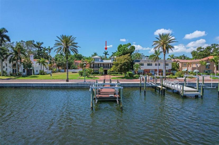 Picture of 2320 Coffee Pot Boulevard Ne, St Petersburg FL 33704