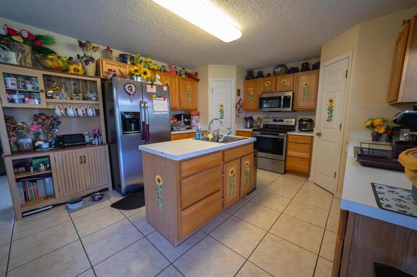 Picture of 905 Gloucester Court, Kissimmee FL 34758