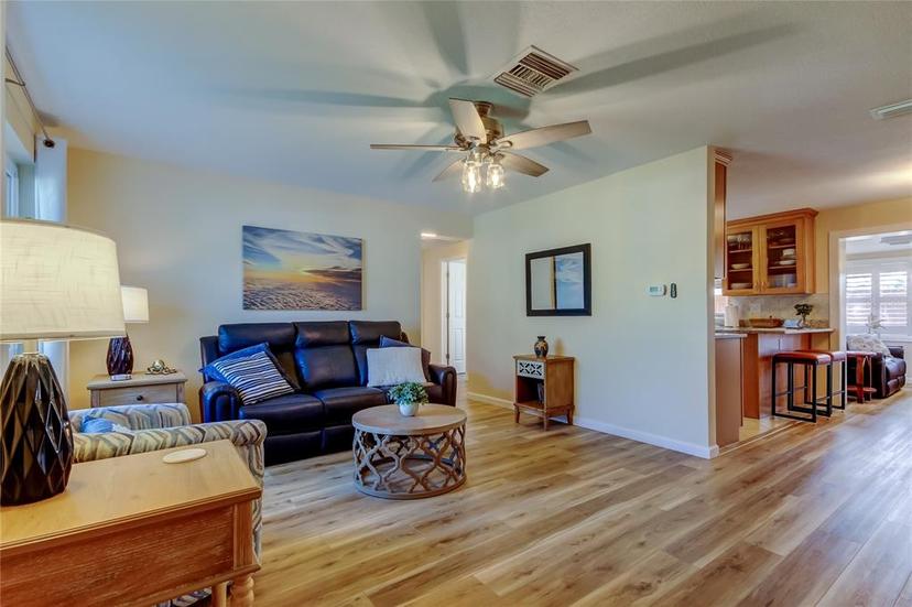 Picture of 2131 Cedar Drive, Dunedin FL 34698