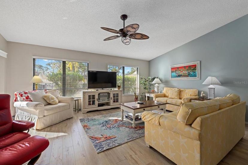Picture of 3740 Pinecone Court Unit 163, Sarasota FL 34238