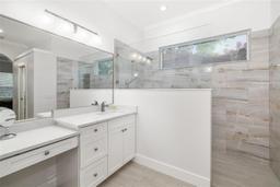 Picture of 7016 Lennox Place, University Park, FL 34201