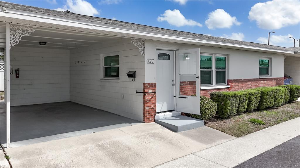 Picture of 12400 Park Boulevard Unit 121, Seminole, FL 33772