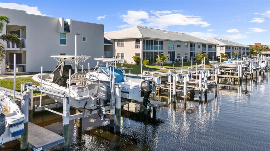 Picture of 316 Coldeway Drive Unit 29, Punta Gorda, FL 33950