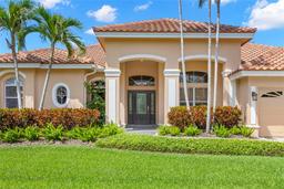 Picture of 4670 Slash Pine Lane Ne, St Petersburg, FL 33703