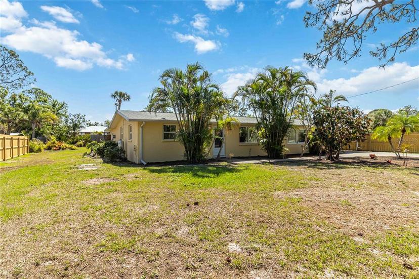 Picture of 5863 Venisota Road, Venice FL 34293