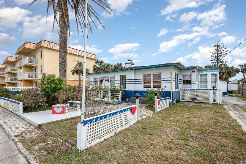 Picture of 370 Hartford Avenue, Daytona Beach FL 32118