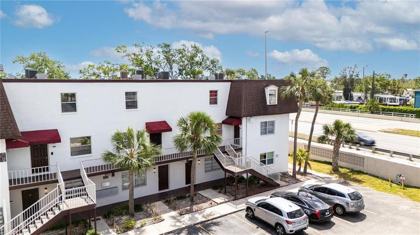 Picture of 9001 Tudor Drive Unit H210, Tampa FL 33615