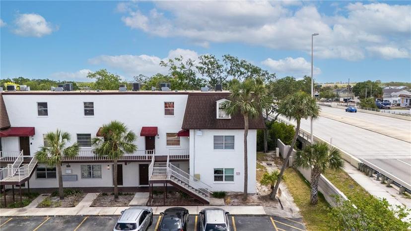 Picture of 9001 Tudor Drive Unit H210, Tampa FL 33615
