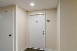 Picture of 5940 Pelican Bay Plaza S Unit 504, Gulfport, FL 33707