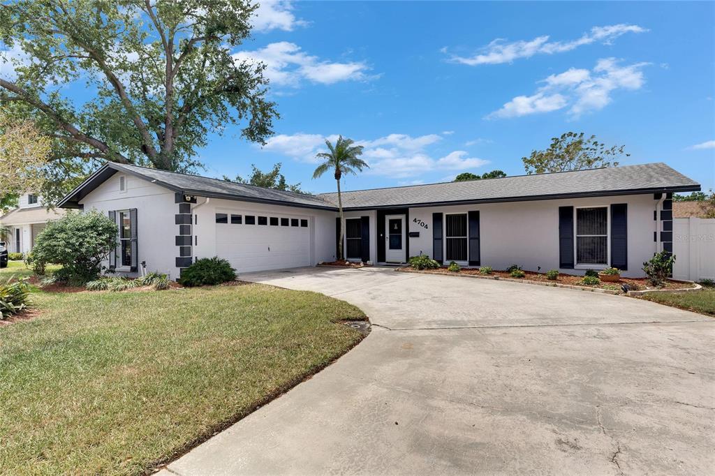 Picture of 4704 Travertine Drive, Tampa, FL 33615