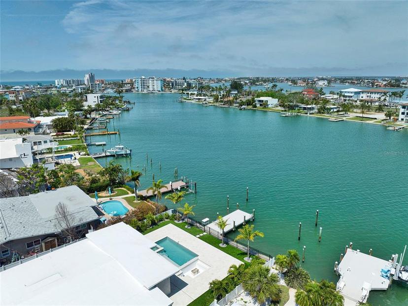 Picture of 25 Dolphin Drive, Treasure Island FL 33706