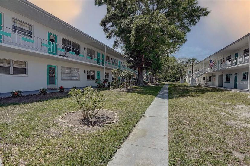 Picture of 5810 21St Street N Unit 10, St Petersburg FL 33714