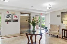 Picture of 5238 Manorwood Drive Unit 3C, Sarasota, FL 34235
