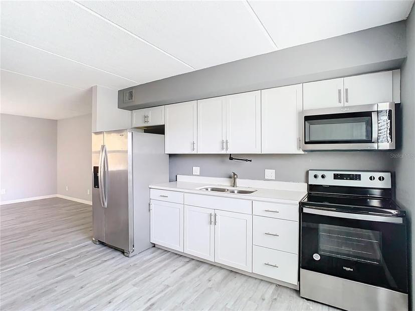 Picture of 734 Michigan Court Unit 2, St Cloud FL 34769