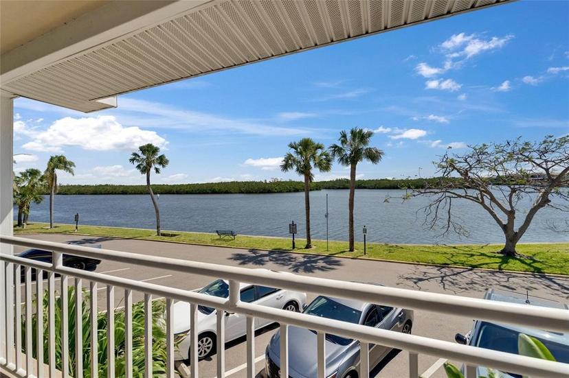 Picture of 611 Destiny Drive Unit 205, Ruskin FL 33570