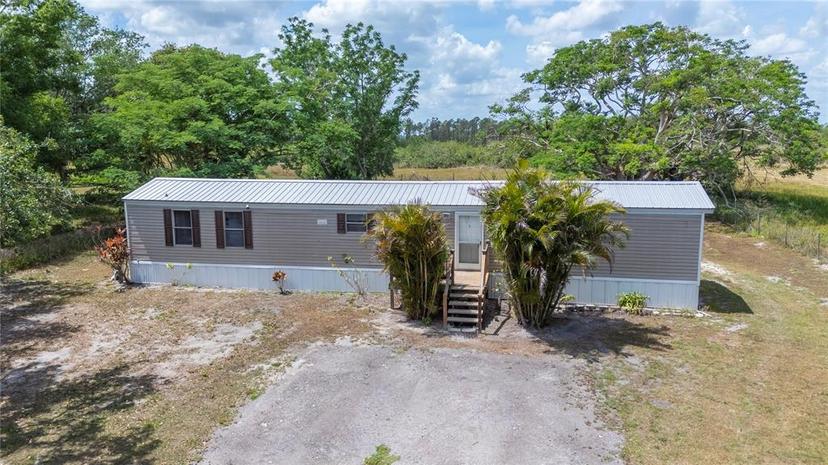 Picture of 10089 County Road 555, Fort Meade FL 33841