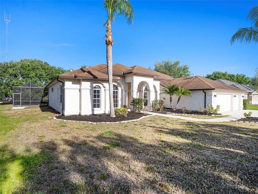 Picture of 12402 Creek Edge Drive, Riverview FL 33579