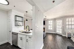 Picture of 1000 W Horatio Street Unit 207, Tampa, FL 33606