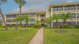 Picture of 225 Hourglass Way Unit 306, Sarasota, FL 34242