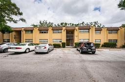 Picture of 4455 38Th Terrace N Unit B8, St Petersburg, FL 33714