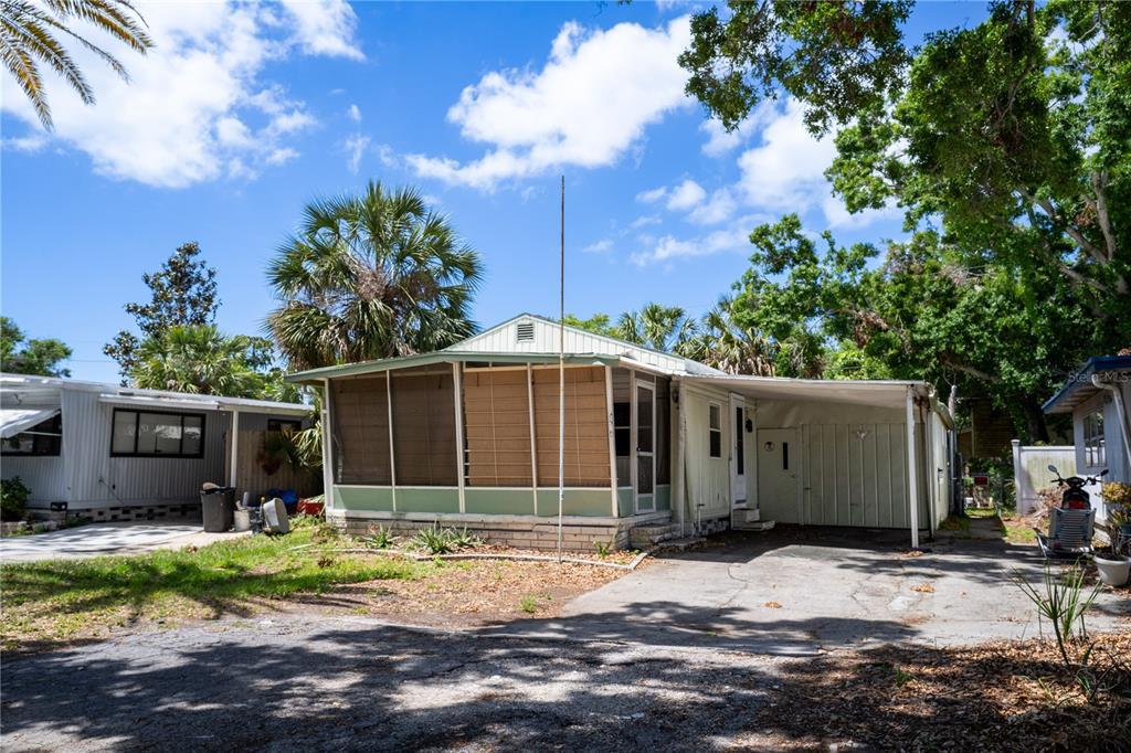 Picture of 5204 Yellow Pine Street N, St Petersburg, FL 33709