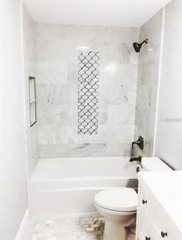 Picture of 4009 E Henry Avenue, Tampa, FL 33610