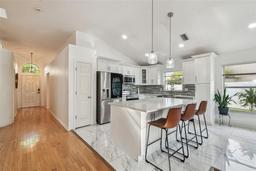 Picture of 13415 Sunvale Place, Tampa, FL 33626