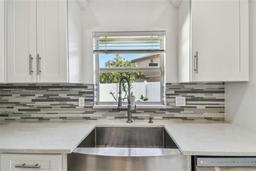 Picture of 13415 Sunvale Place, Tampa, FL 33626