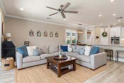 Picture of 5749 Sunflower Circle, Sarasota, FL 34238