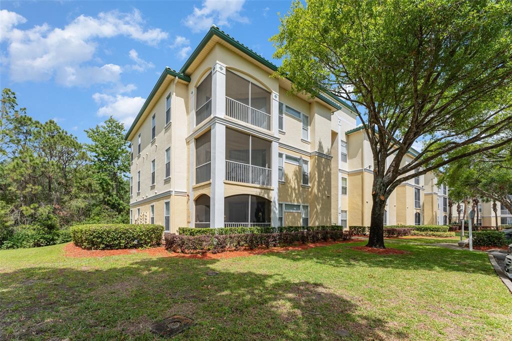 Picture of 8923 Legacy Court Unit 19-102, Kissimmee, FL 34747