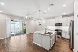 Picture of 1103 Coral Lane, Dunedin, FL 34698