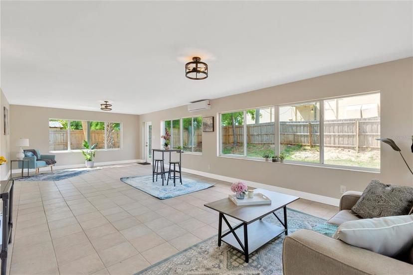 Picture of 1008 Greenbriar Drive, Brandon FL 33511