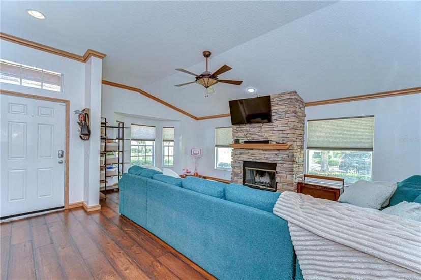 Picture of 2927 Hickory Grove Drive, Valrico FL 33596