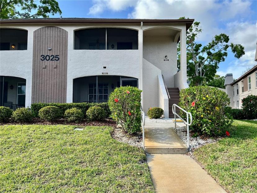 Picture of 3025 Bonaventure Cir Unit 103, Palm Harbor FL 34684