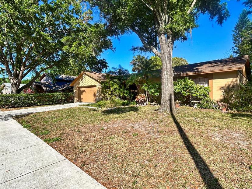 Picture of 3410 Cade Lane, Valrico FL 33596