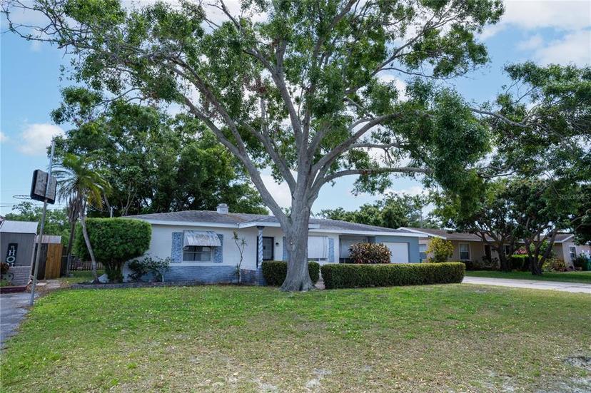 Picture of 5948 51St Avenue N, Kenneth City FL 33709