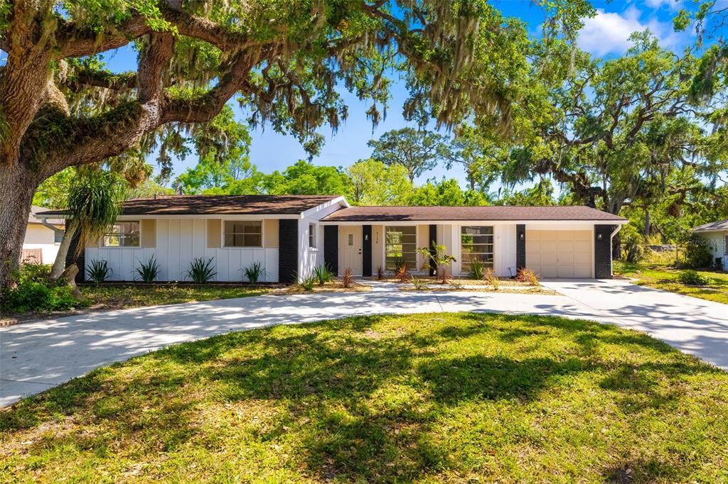 Picture of 7158 S Leewynn Drive, Sarasota, FL 34240