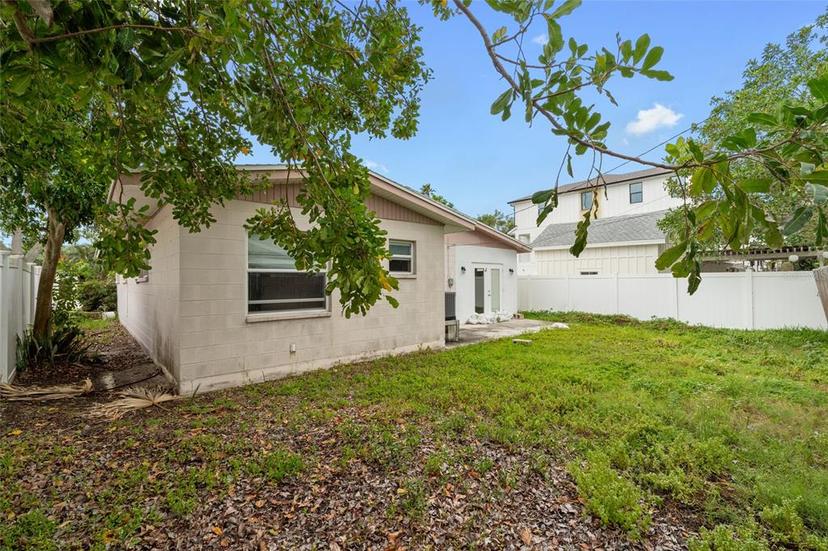 Picture of 1759 Massachusetts Avenue Ne, St Petersburg FL 33703