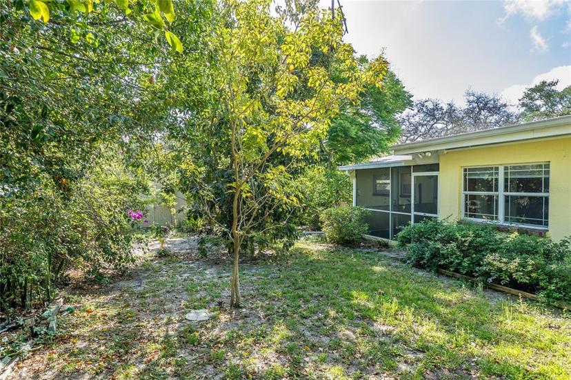 Picture of 310 Deer Park Avenue, Temple Terrace FL 33617
