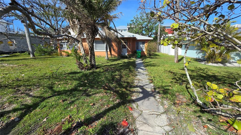 Picture of 2206 Avenue B, Bradenton Beach, FL 34217