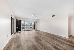 Picture of 19531 Gulf Boulevard Unit 601, Indian Shores, FL 33785