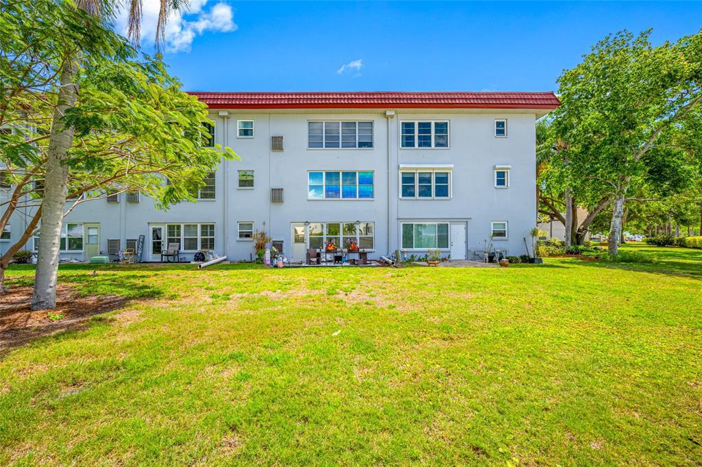 Picture of 5660 80Th Street N Unit D207, St Petersburg, FL 33709