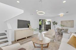 Picture of 2410 W North A Street Unit 2, Tampa, FL 33609