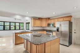 Picture of 8640 E Henderson Trail, Inverness, FL 34450