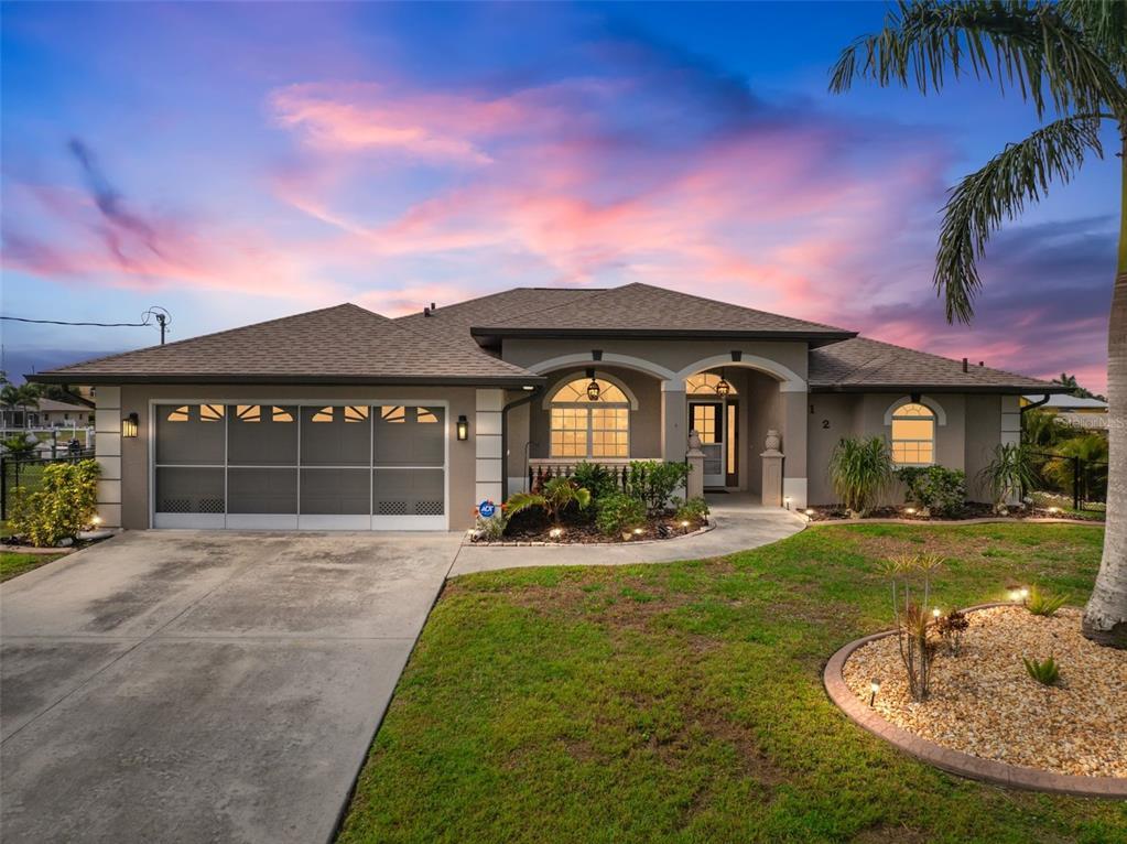 Picture of 121 Colonial Street Sw, Port Charlotte, FL 33952
