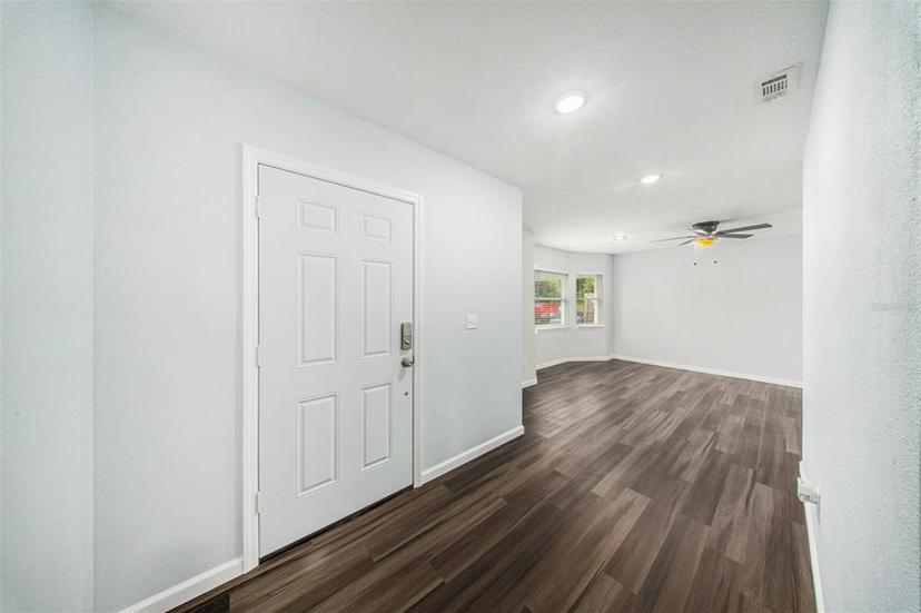 Picture of 311 NE 5Th Avenue, Mulberry FL 33860