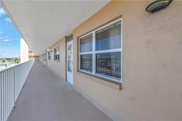 Picture of 1847 Shore Drive S Unit 507, South Pasadena, FL 33707