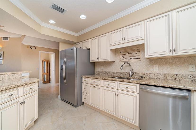 Picture of 1326 Wesley Drive Unit 123, Punta Gorda FL 33950