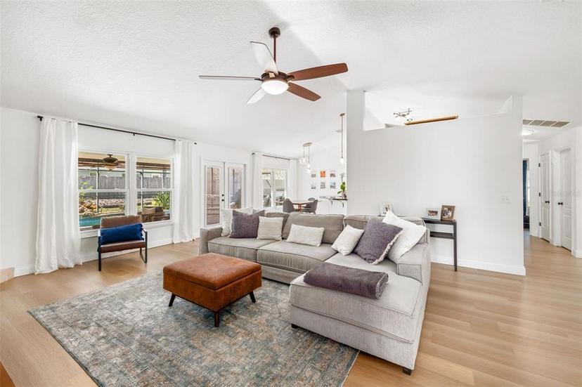Picture of 1624 Malcolm Pointe Drive, Winter Garden FL 34787